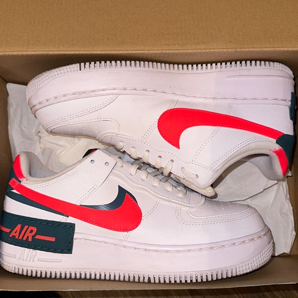 Nike Airforce 1 - Picture 1 of 4